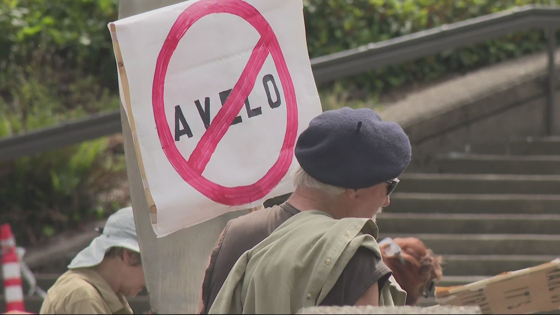 Avelo Airlines, the first commercial airline service in Salem in over 10 years, signed a long-term charter agreement flying for Department of Homeland Security's ICE