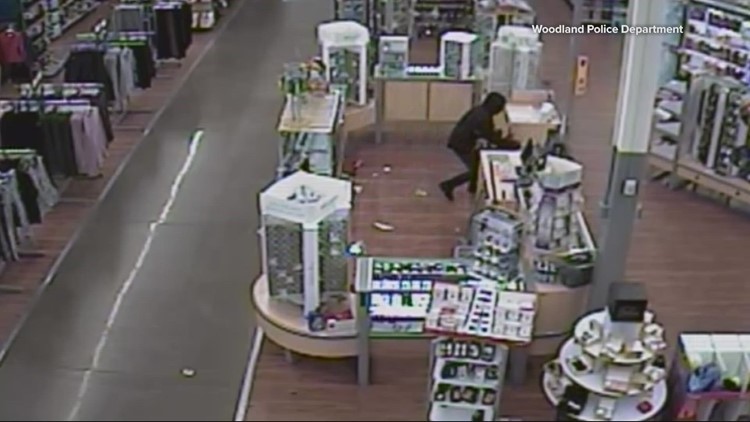 Burglar rappels down into Woodland Walmart in Christmas day heist
