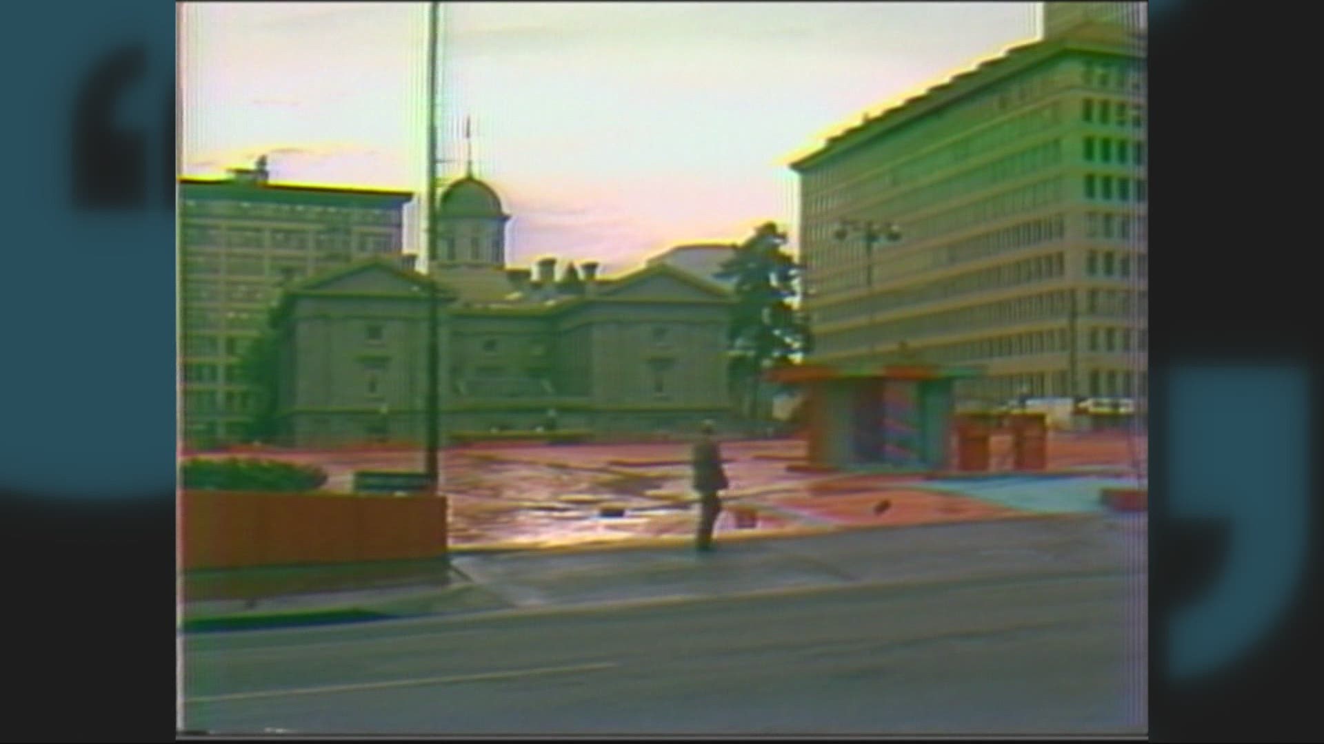 A trip in the vault to when Pioneer Courthouse Square opened.