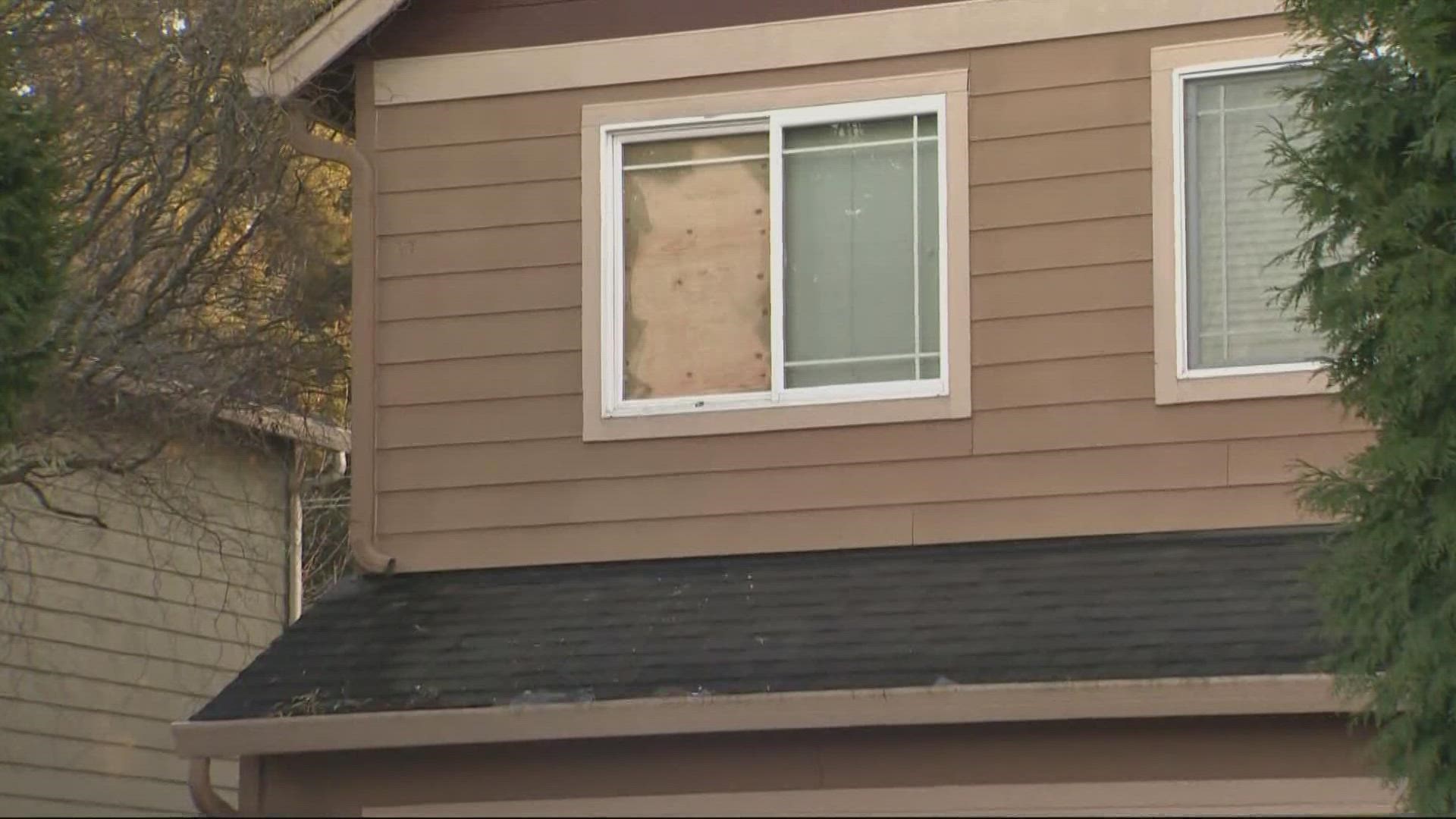 Vancouver police said they did not believe the burglar and homeowner knew one another prior to Thursday night's break-in.