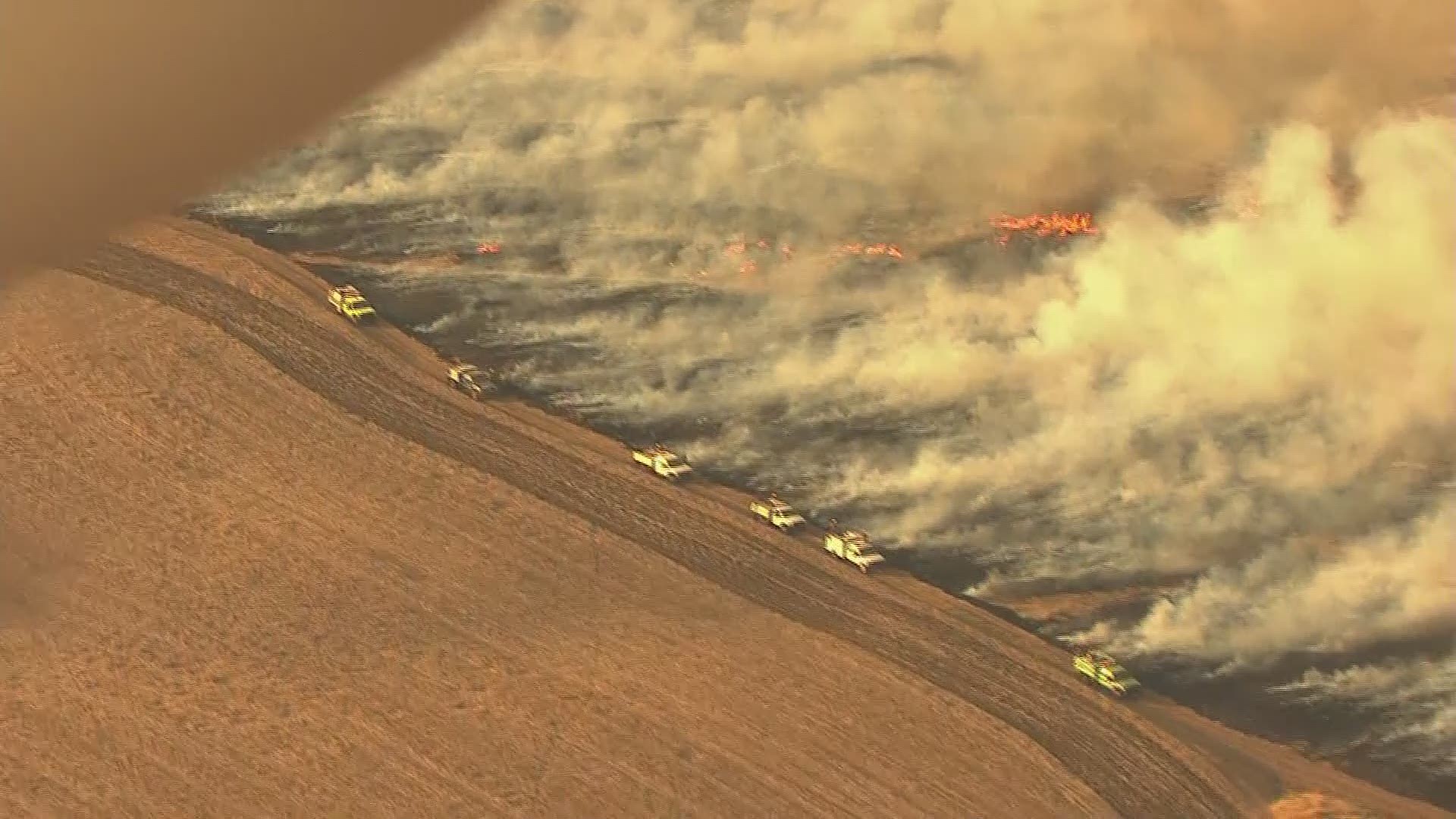 Raw video Sky 8 over the South Valley fire near Dufur