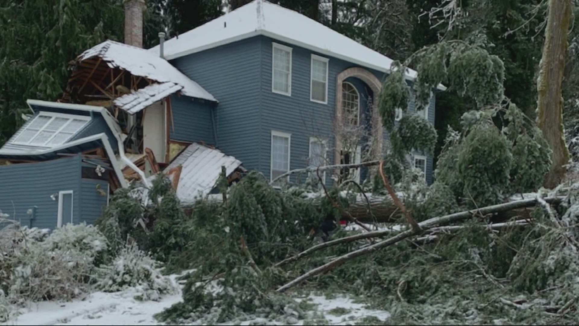 People in a Lake Oswego neighborhood say they haven’t had internet since the winter storm nearly a month ago.
