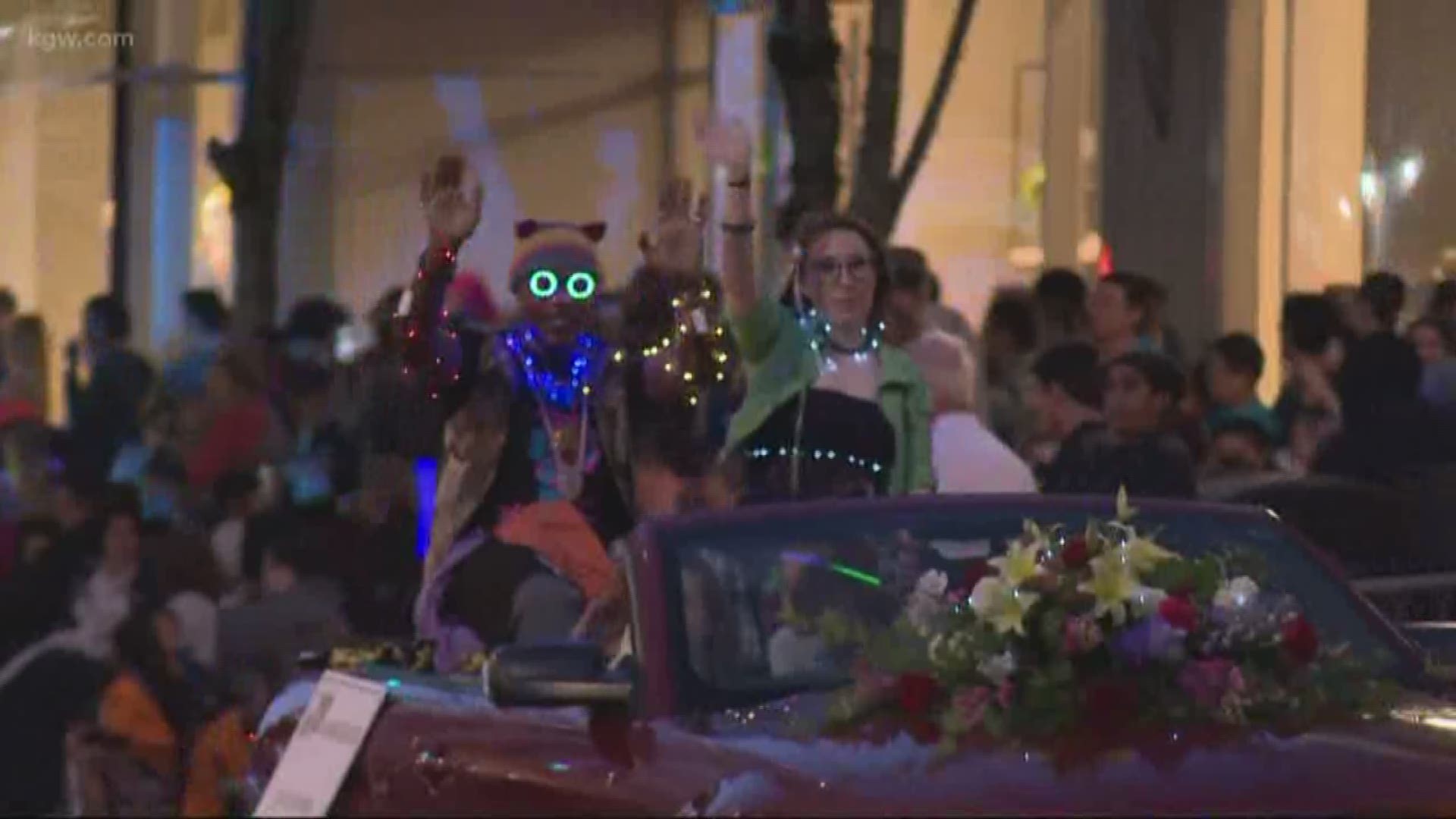The Rose Festival’s brightest tradition returned Saturday night where more than 300,000 people lined the streets of downtown Portland for the 2019 Starlight Parade.