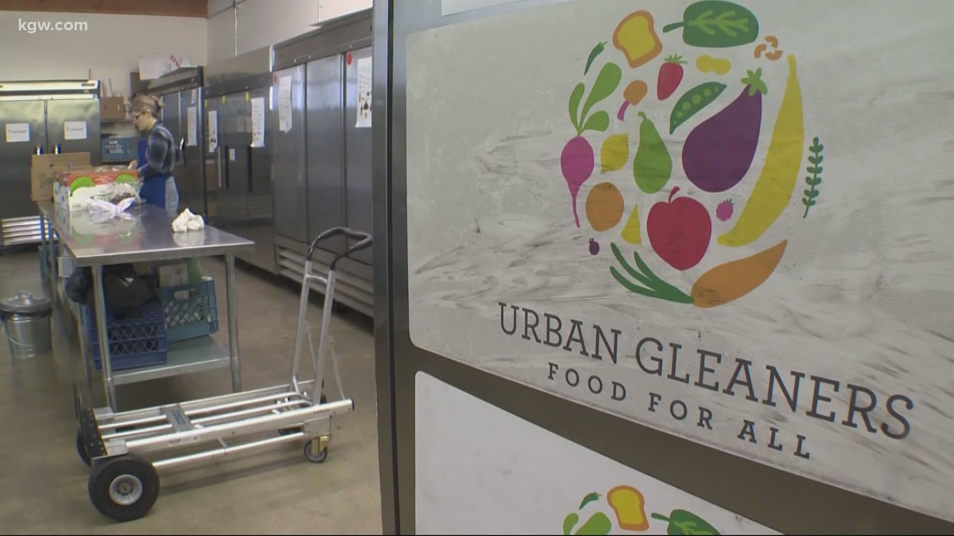 Rather than discard hundreds of sandwiches and salads, the Moda Center donated them to Urban Gleaners, which will get them to families in need.