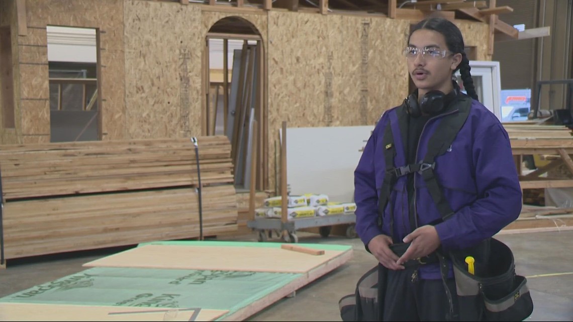 High school woodworking classes build tiny homes for homeless