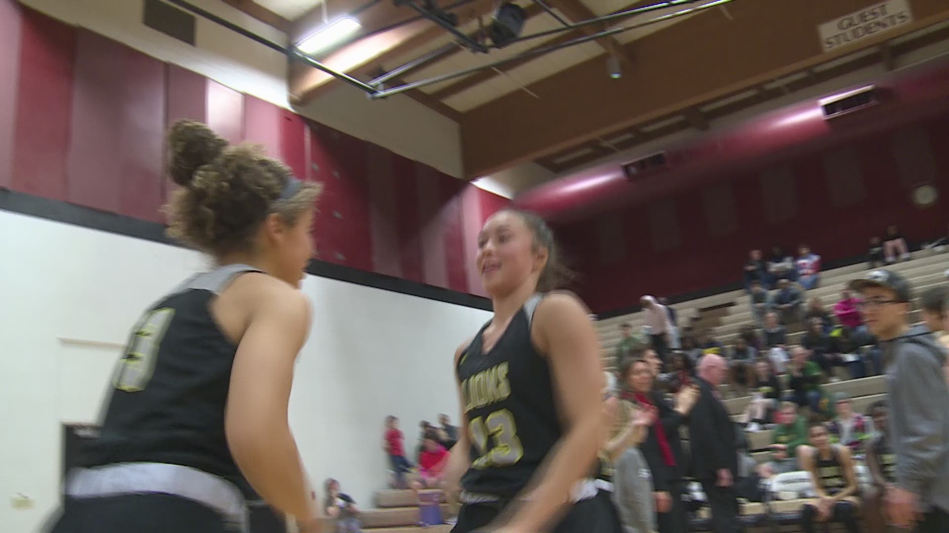 Highlights of No. 3 West Linn's 57-33 win over Tualatin on Feb. 14, 2020. Highlights are part of KGW's Friday Night Hoops with Orlando Sanchez.
