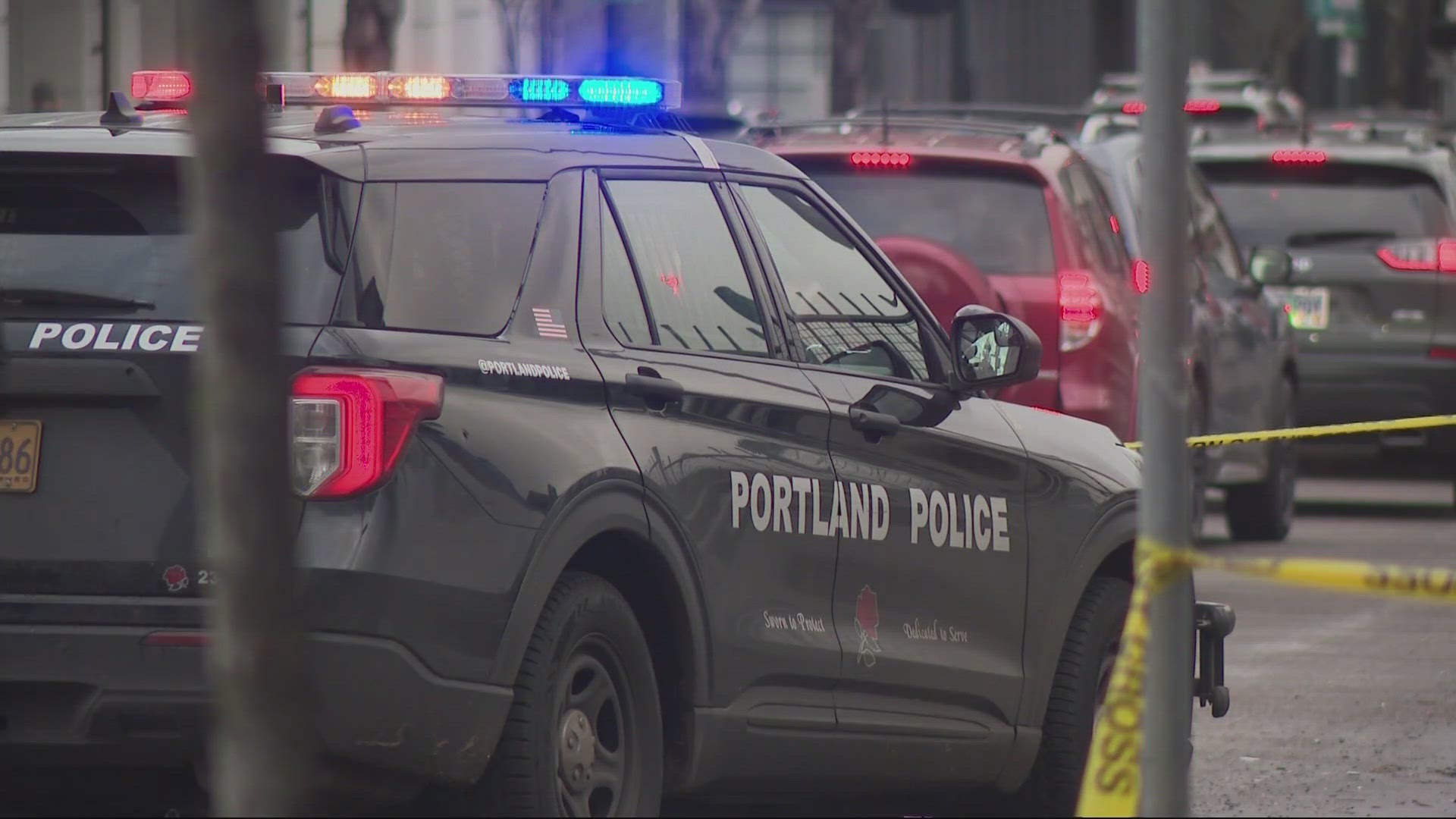 Motorcyclist seriously injured in Northwest Portland crash | kgw.com