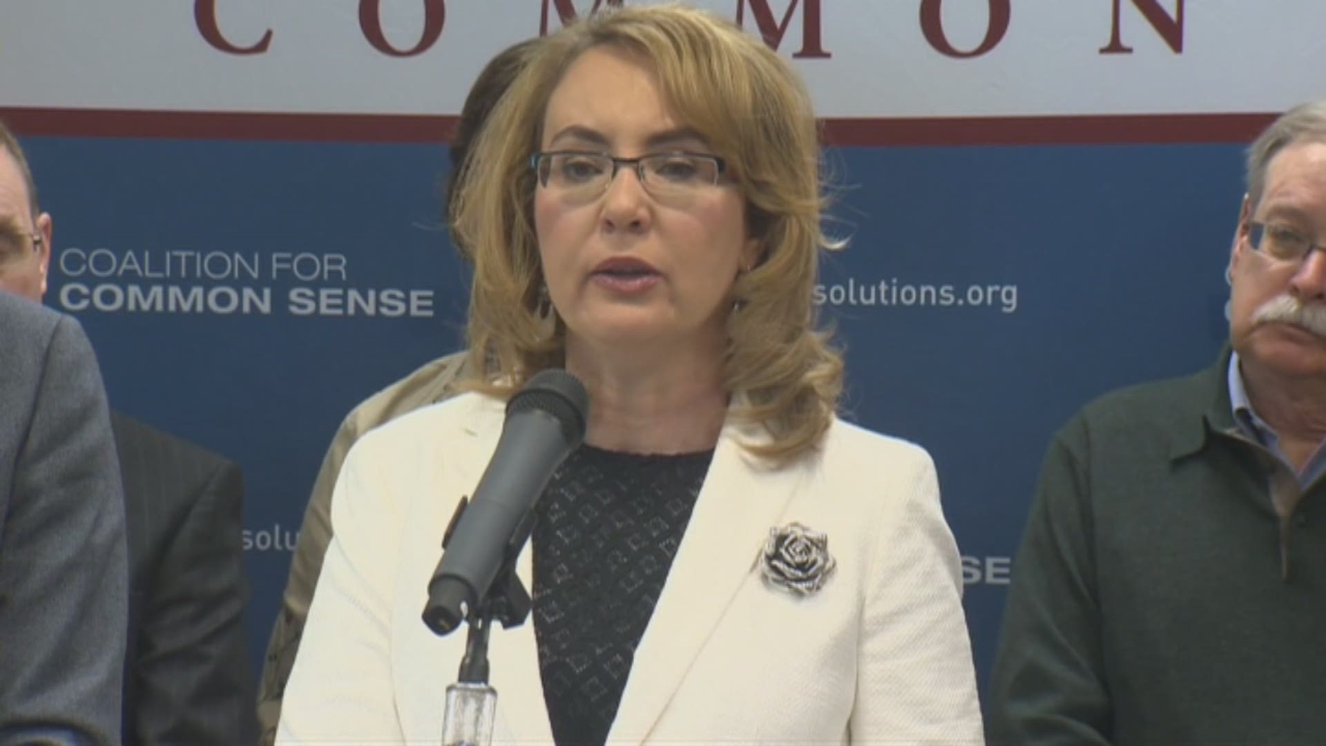 Giffords in Portland for gun violence discussion