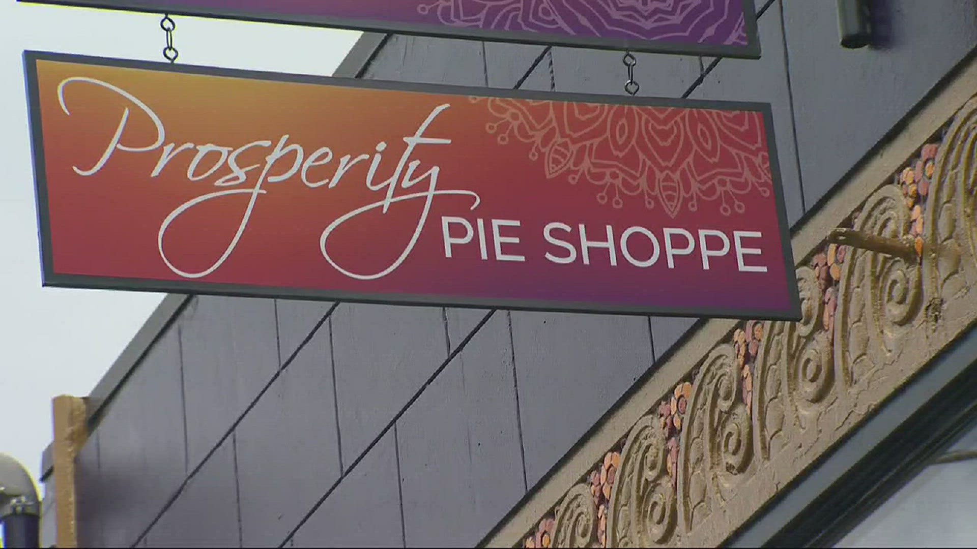 Pie shop offers slices and financial classes