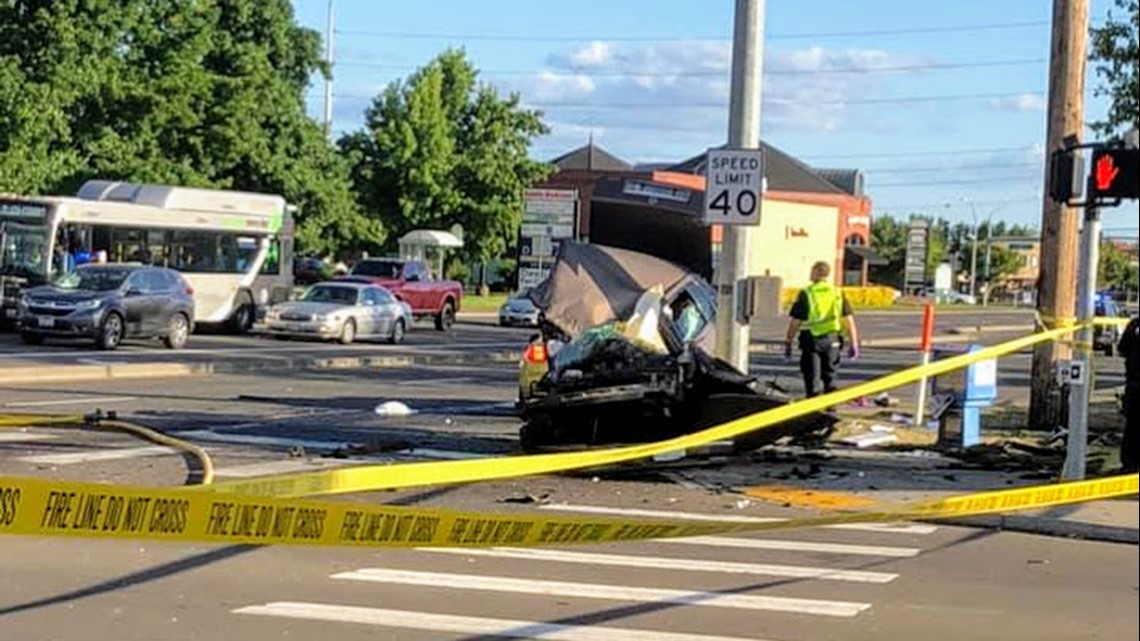 Man dies, 2 others injured in Vancouver crash