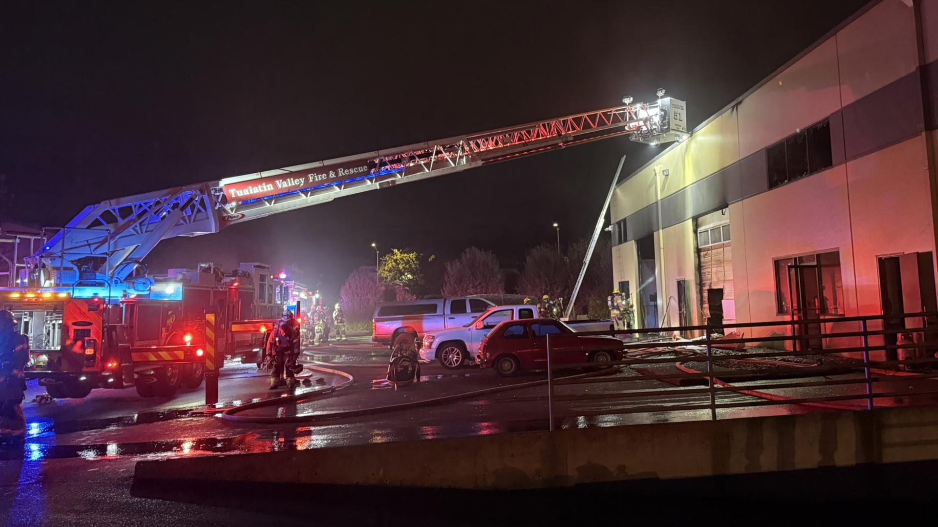 Fire Issue Lithium-ion batteries ignite Tualatin warehouse fire | kgw.com