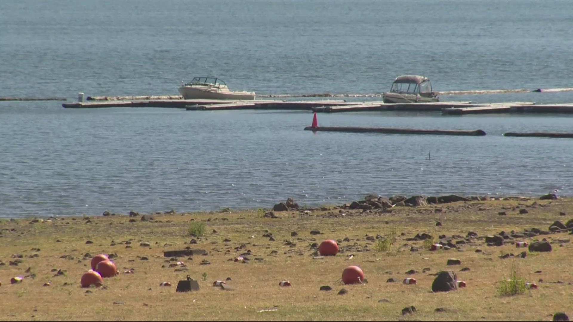 Salem City Council voted unanimously to declare a state of emergency Monday to prepare its water system for a planned deep drawdown of Detroit Lake Reservoir.