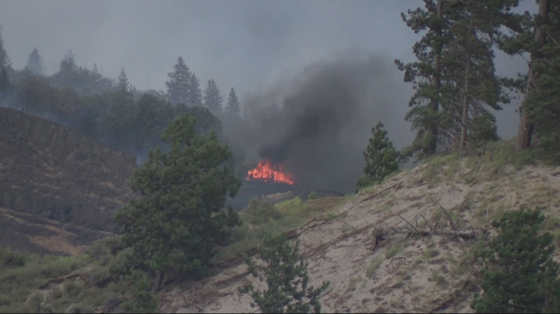 Homes destroyed, evacuations continue in Southwest Washington as fire grows to over 10,700 acres