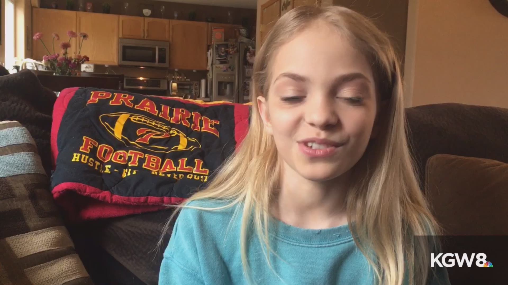 Hannah Loyd - Facebook, Instagram, Twitter [Profiles]