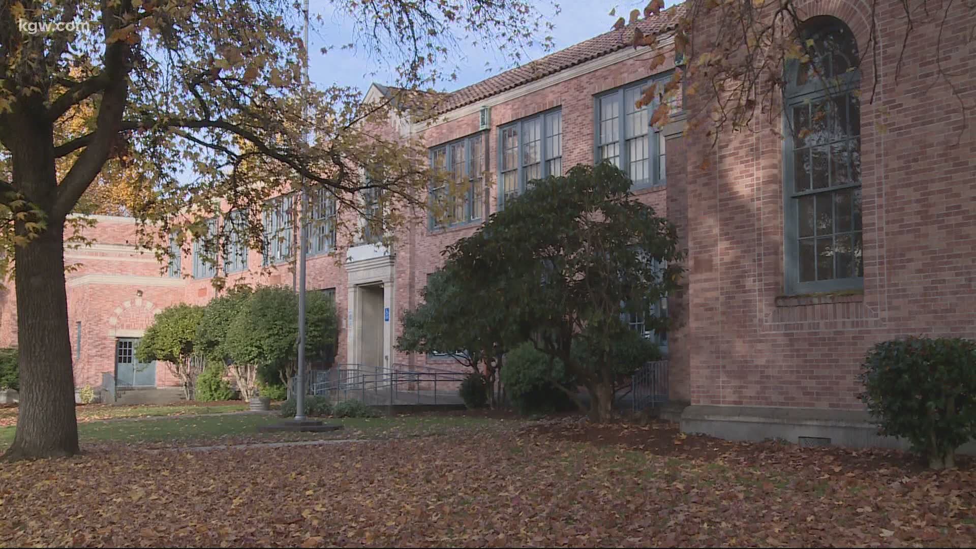 A group of Clackamas County parents will rally Thursday afternoon for a safe, in-person return to the classroom.
