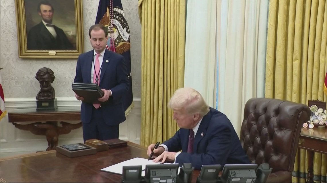 Oregonians react to Trump's executive order recognizing only 2 genders