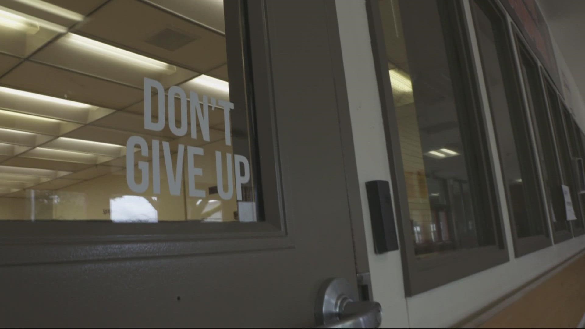 A student-led nonprofit is helping students struggling with mental health amid the pandemic. KGW's Christine Pitawanich explains.