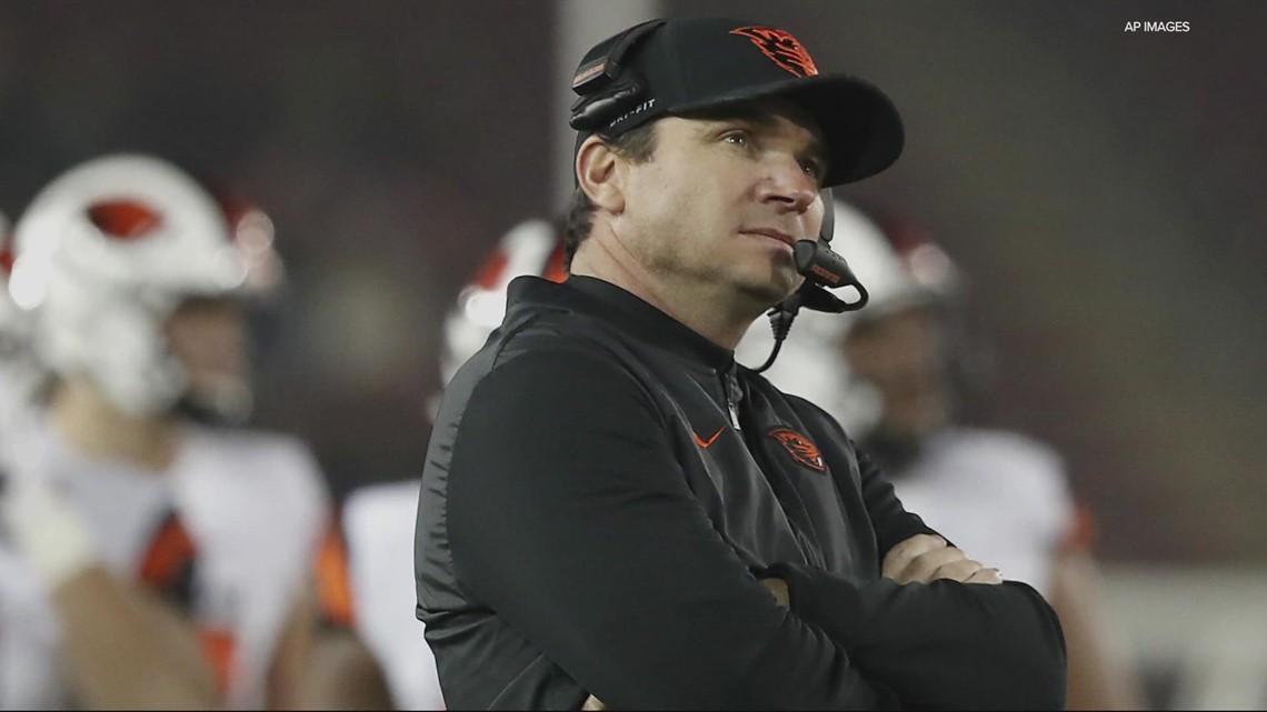 Oregon State University head football coach Jonathan Smith agrees to new contract
