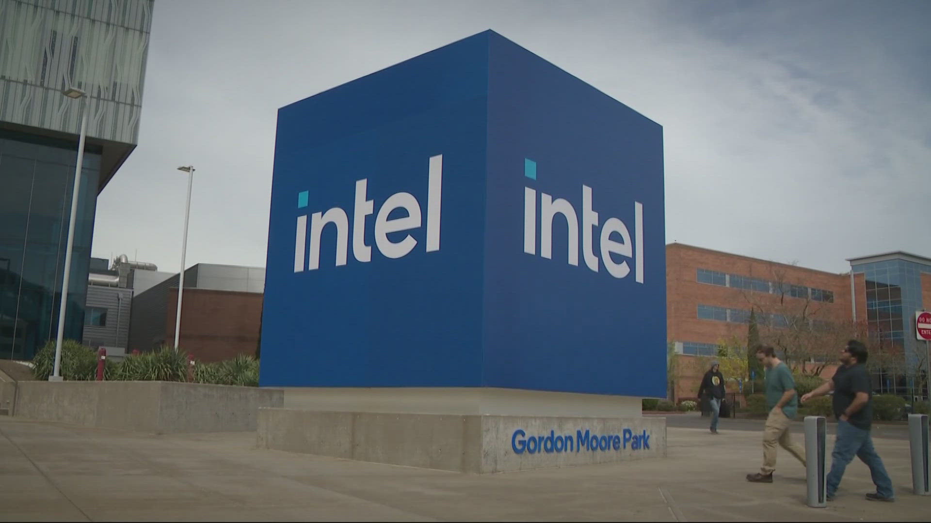 Intel plans to layoff approximately 1,300 employees from its campuses in Aloha and Hillsboro starting on Nov. 15.