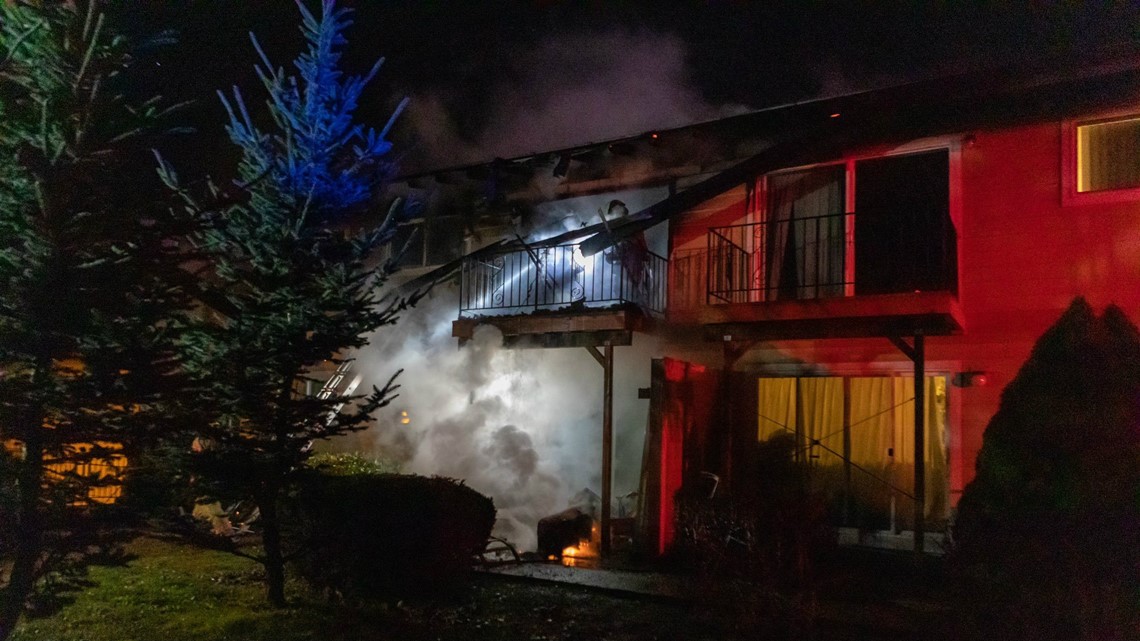 Man Arrested For Arson After Fire At Southeast Portland Apartment Building Flipboard 6663