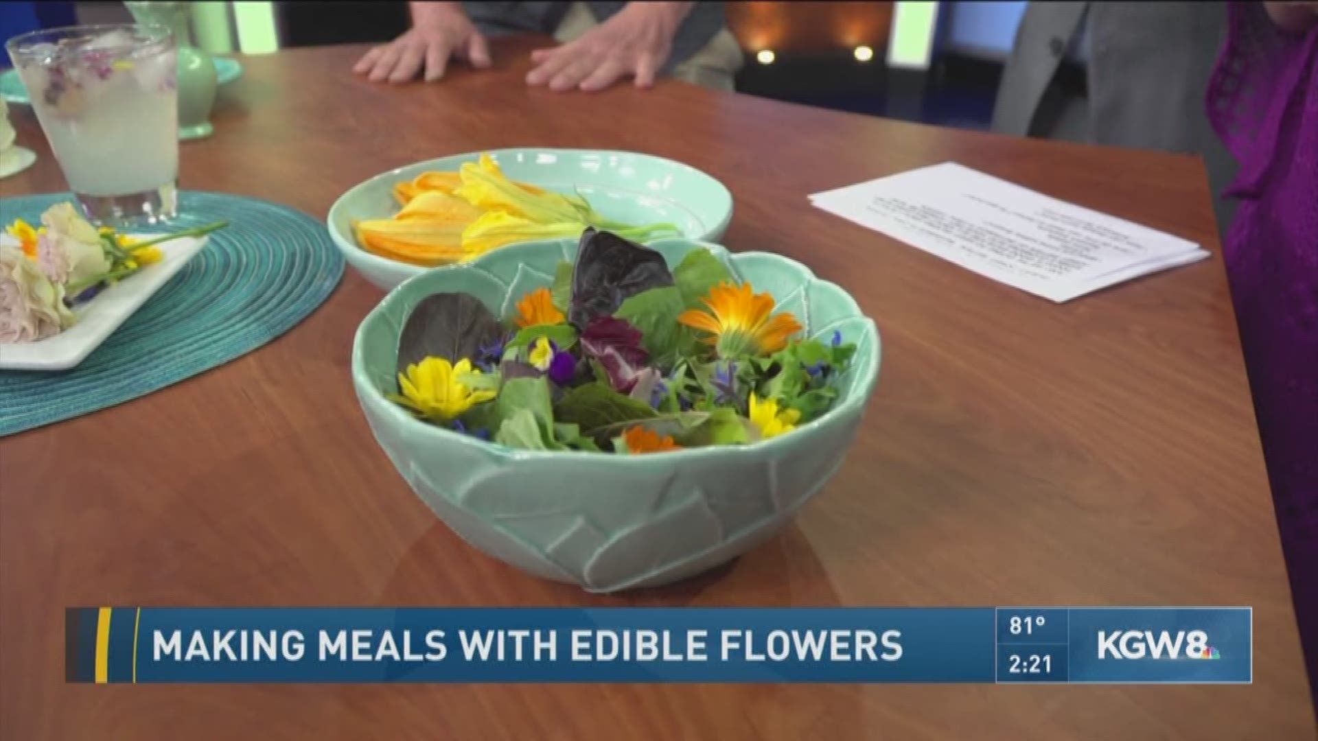Making meals with edible flowers