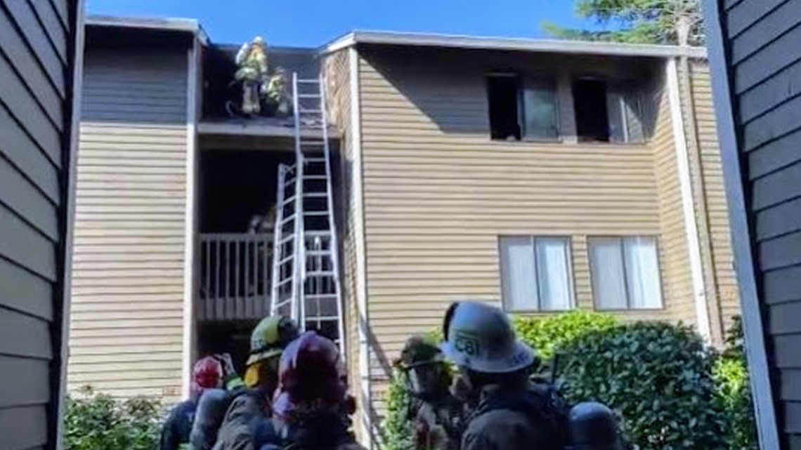 Two people injured in Beaverton apartment fire