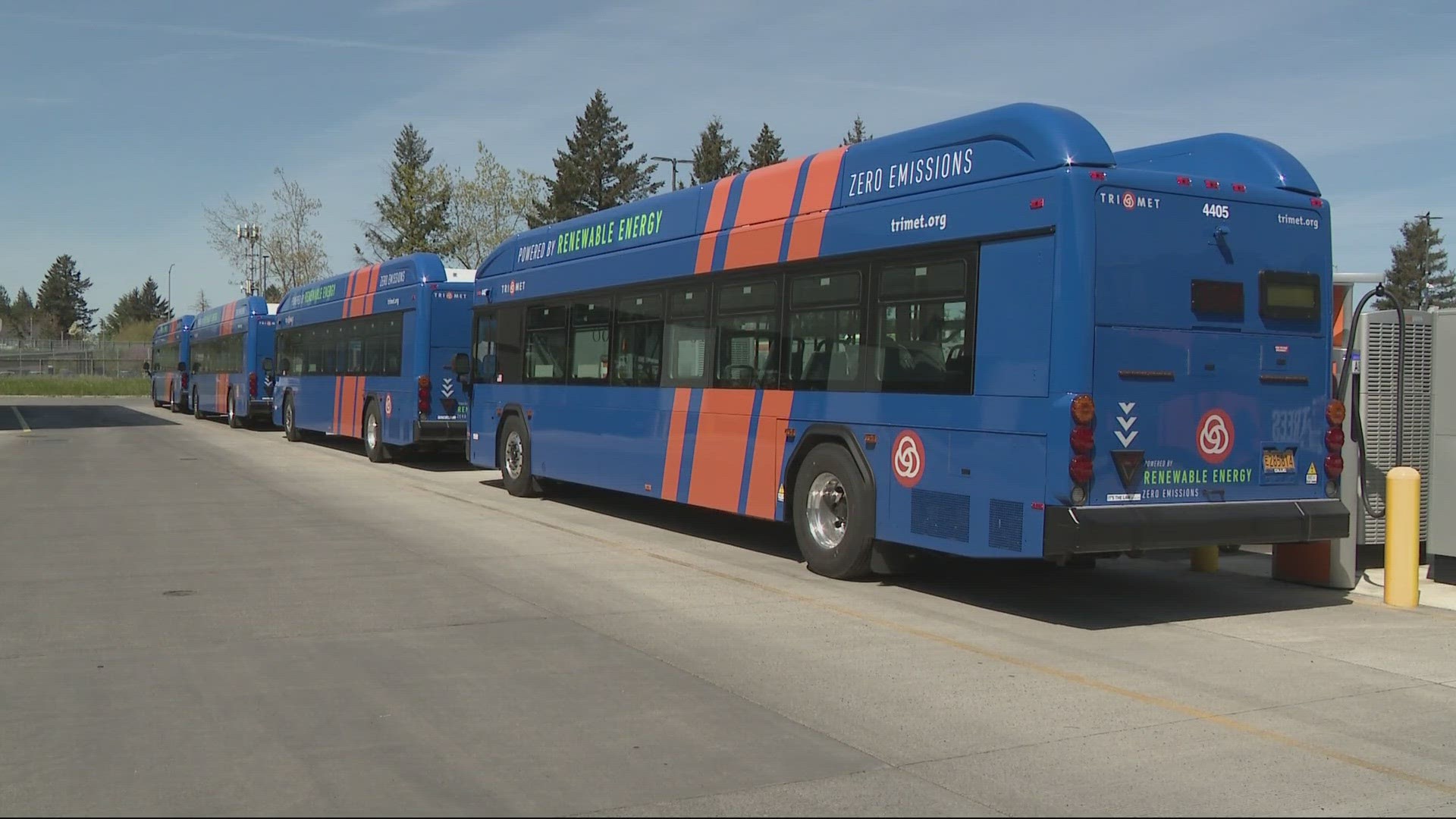 TriMet is adding five more battery-electric buses, tripling the number of e-buses in service.