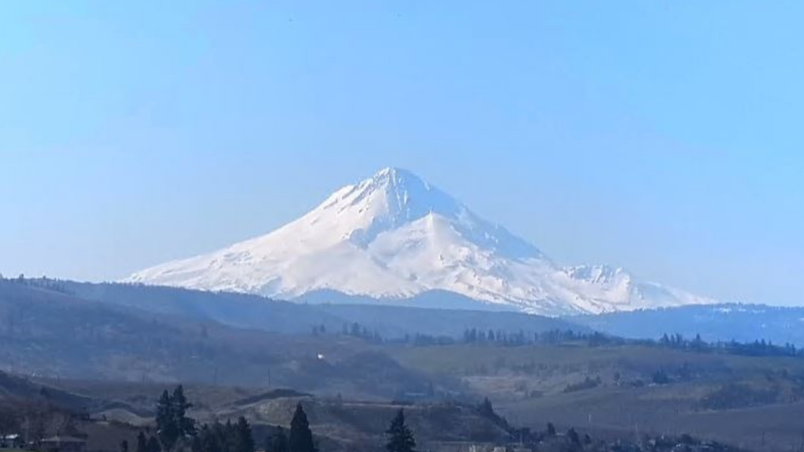 Hiker dead after falling 500 feet down Mt. Hood - Vimarsana News