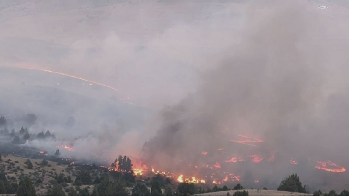 Grass fire prompts Level 3 "Go Now" evacuation for Antelope in Wasco County | kgw.com