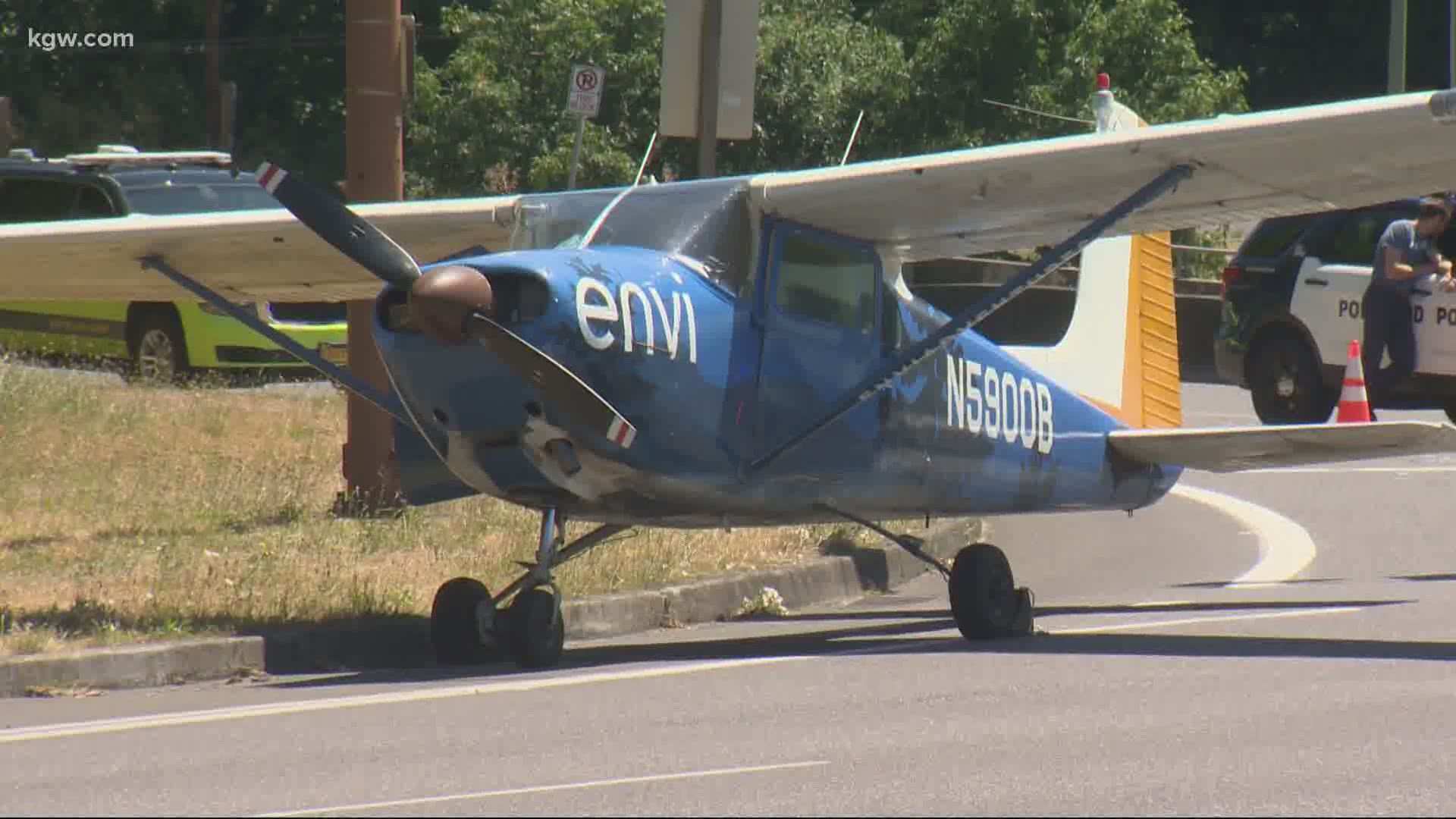 A single-engine plane emergency landed on a street in North Portland after the plane lost power. No one was injured.