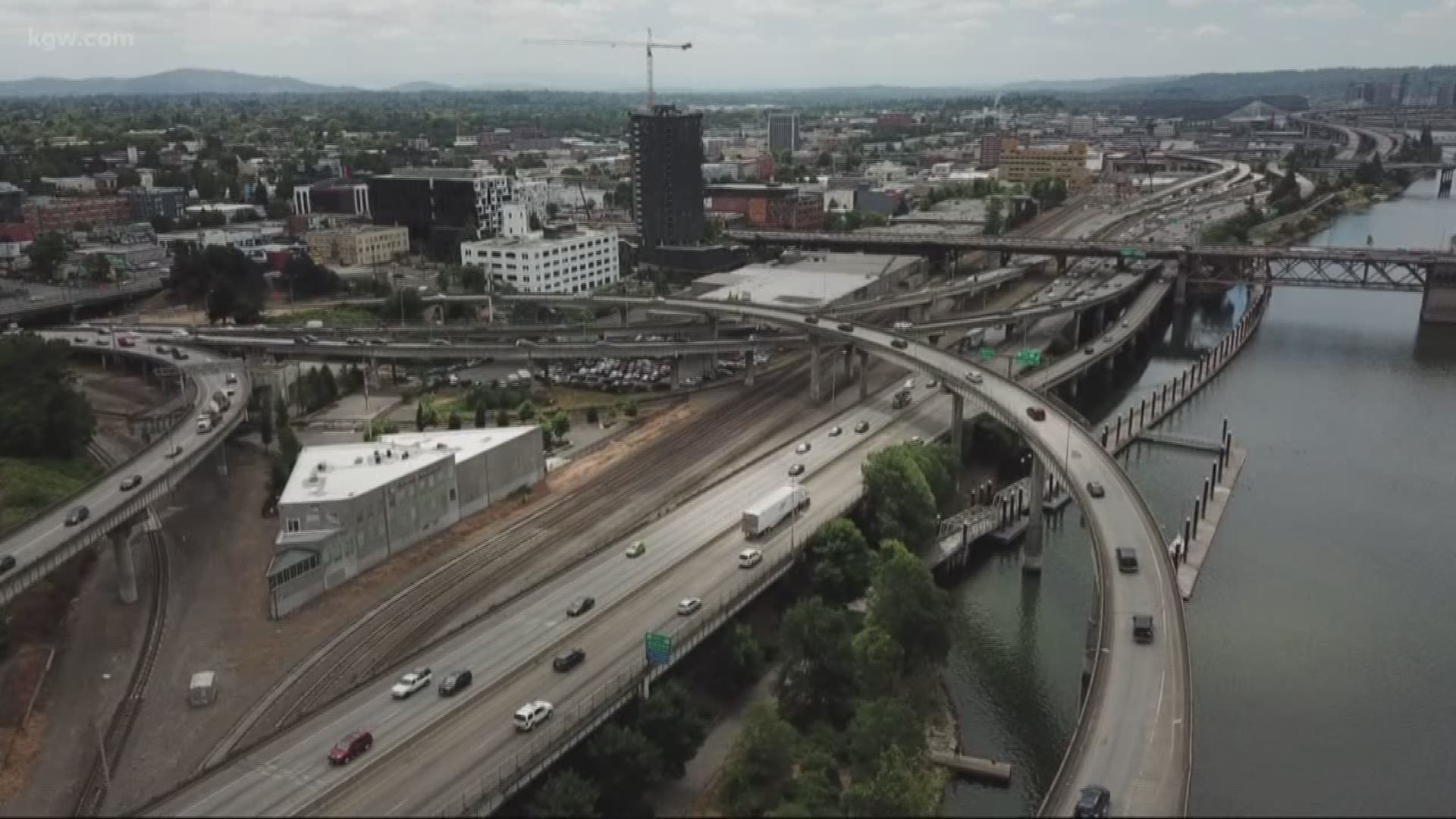 Portland traffic nightmare begins with closing of ramp that connects I-5 SB and I-84 EB