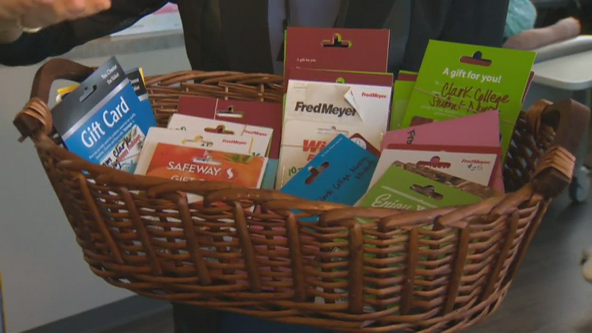 Nursing Students Collect 'Happy Cards' For Patients | Kgw.com