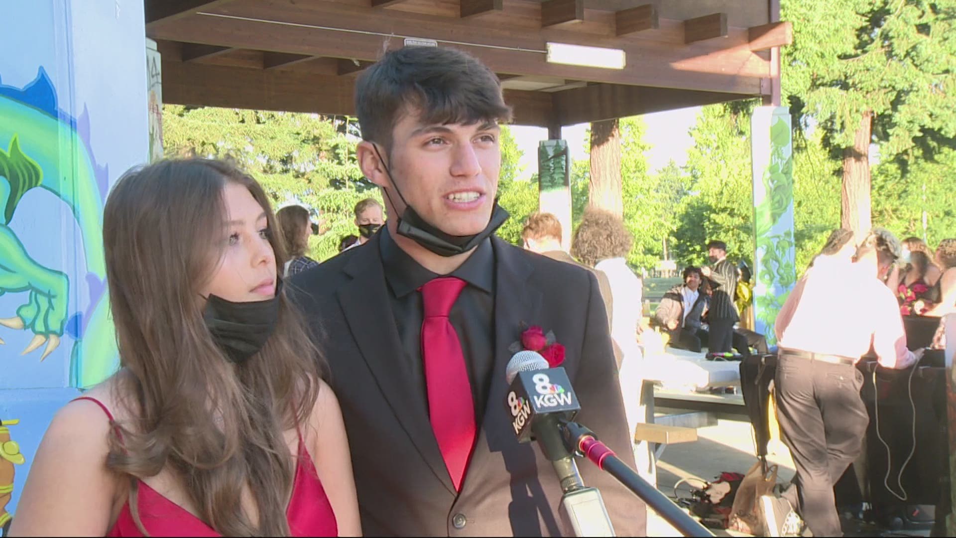 The students of Hudson's Bay High School turned out for a parent-hosted prom at the park after the official event was canceled due to COVID19