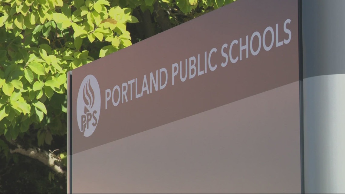 Portland Public Schools signs off on teachers union contract