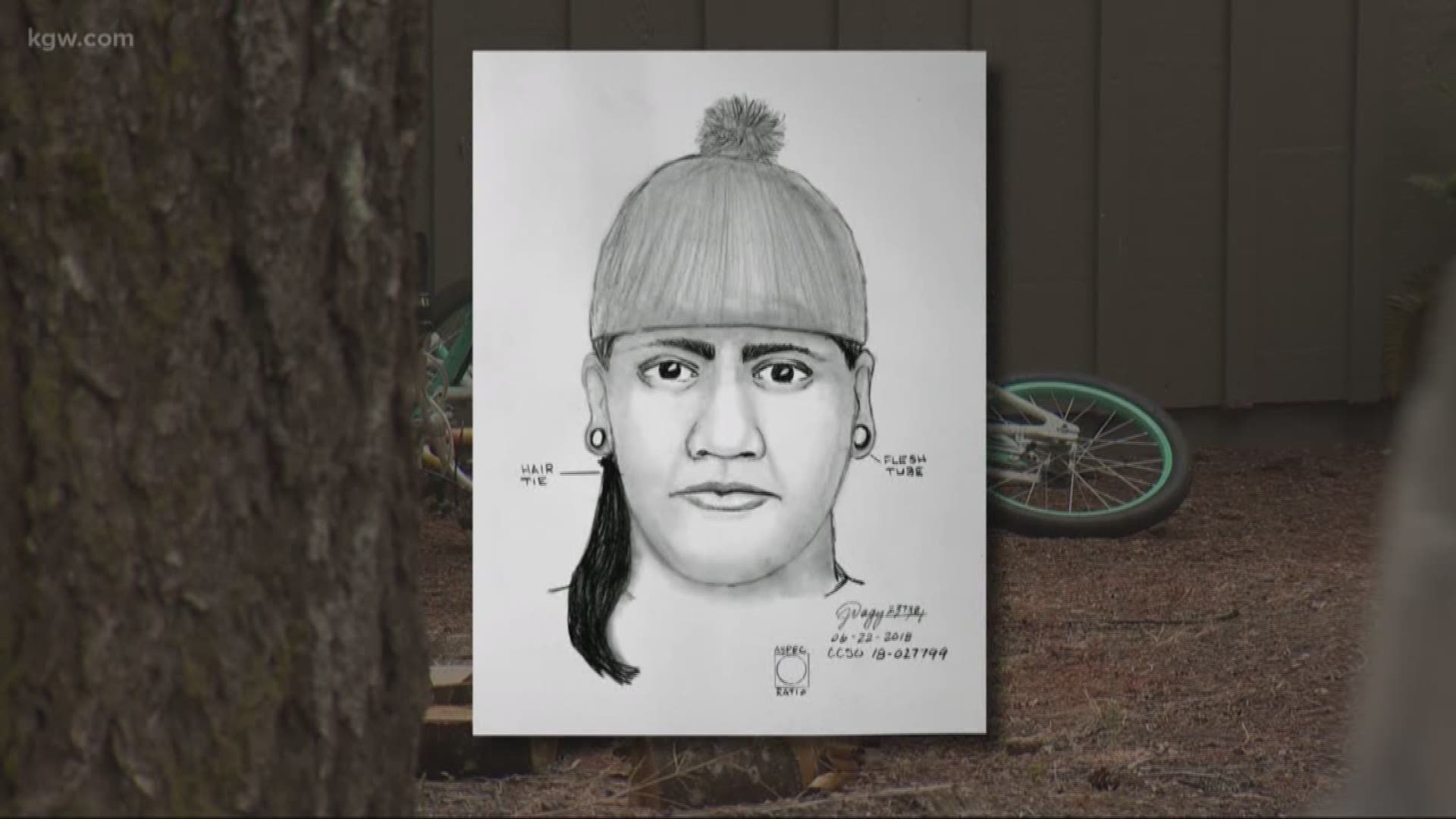 Deputies are searching for a man who they say tried to kidnap a 10-year-old girl from the Welches area in rural Clackamas County on Friday.