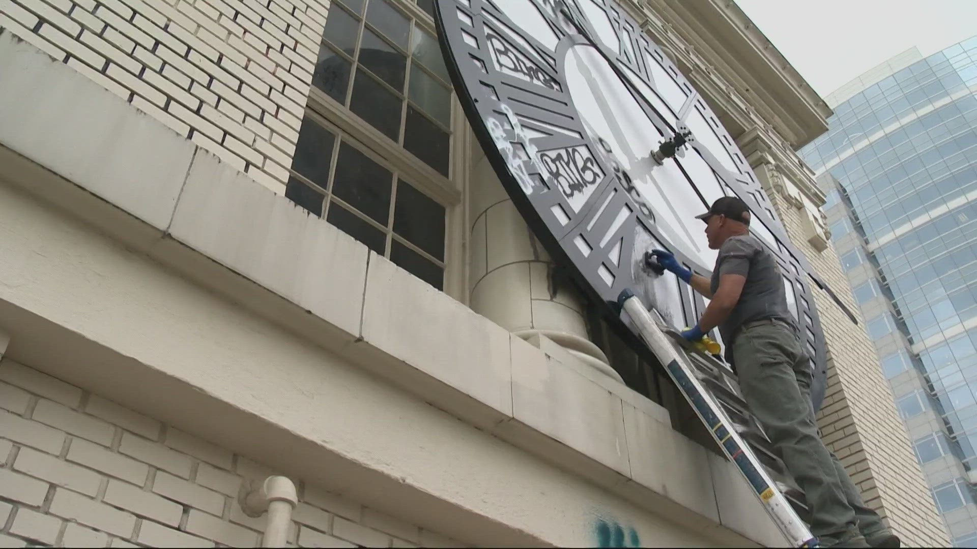 A crew is going to be working on removing graffiti from the Jackson Tower over the next two days.
