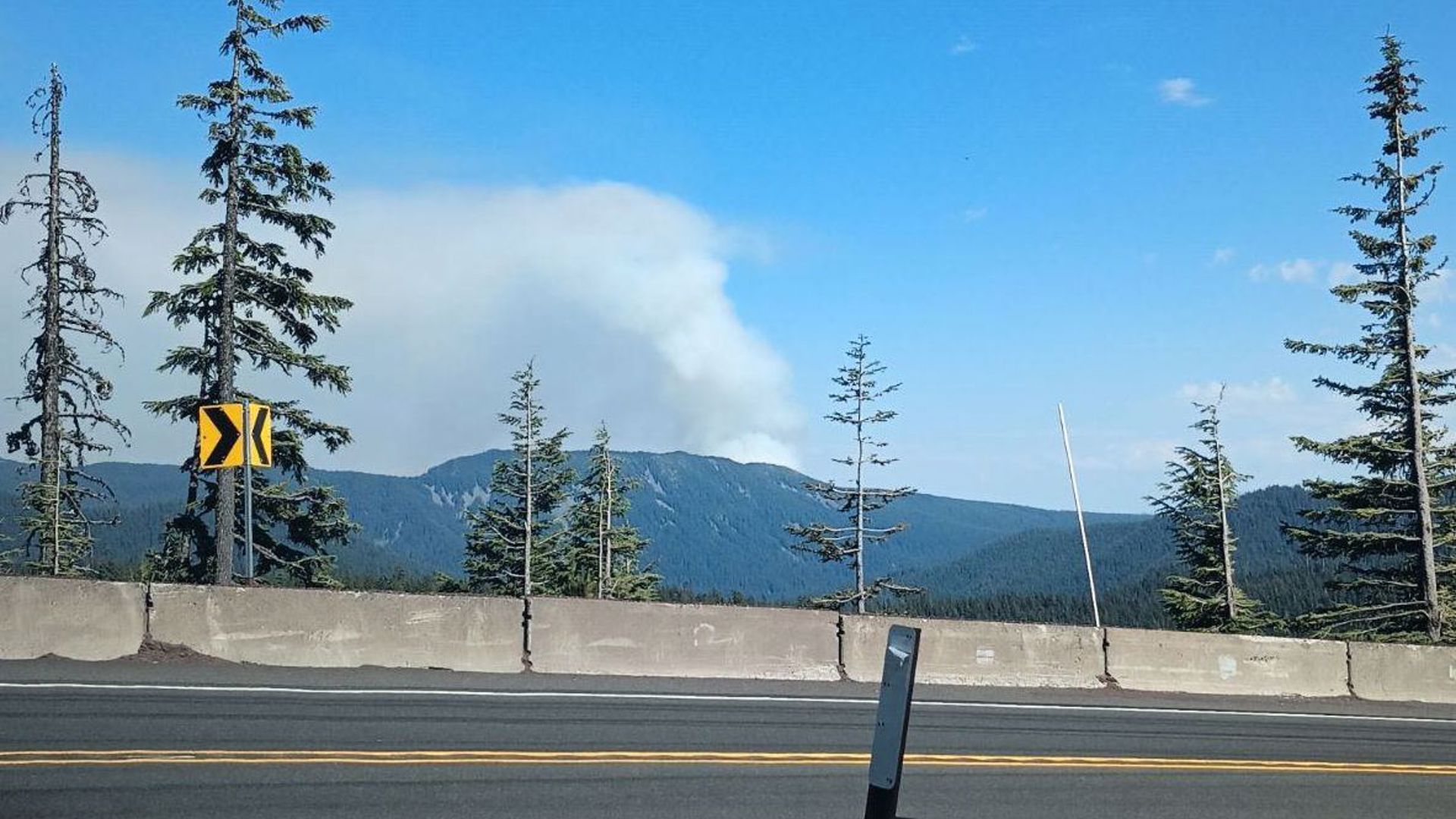 Boulder Fire near Mount Hood estimated at 233 acres | kgw.com