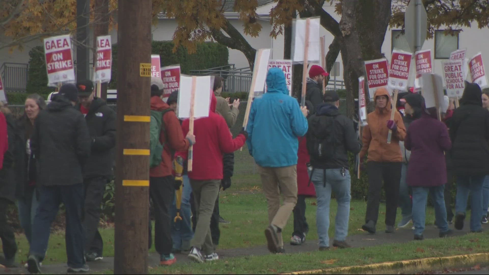 The Greater Albany School District says it's now working with a state mediator and will continue negotiations with the teachers union Thursday.