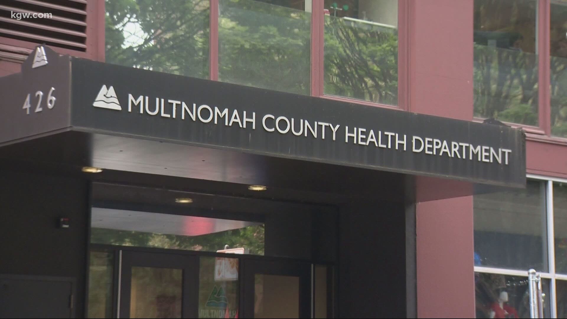 Social gatherings among young people are driving the rapid spread of coronavirus in Multnomah County, the health officer says. Pat Dooris reports.