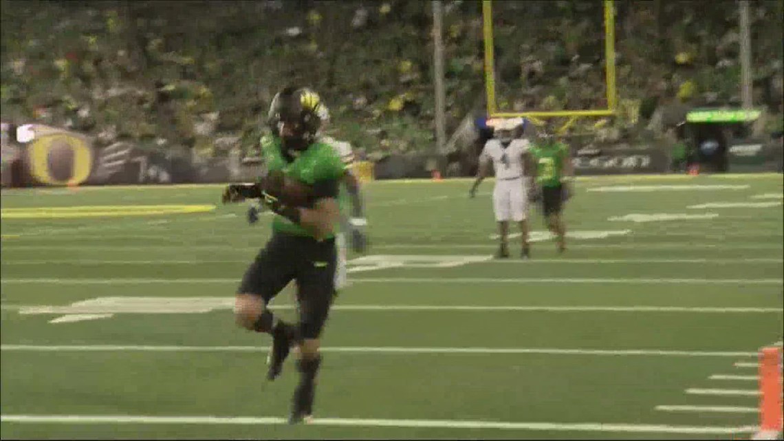 Oregon football star Spencer Webb, 22, dies after falling on rock slides  and hitting his head