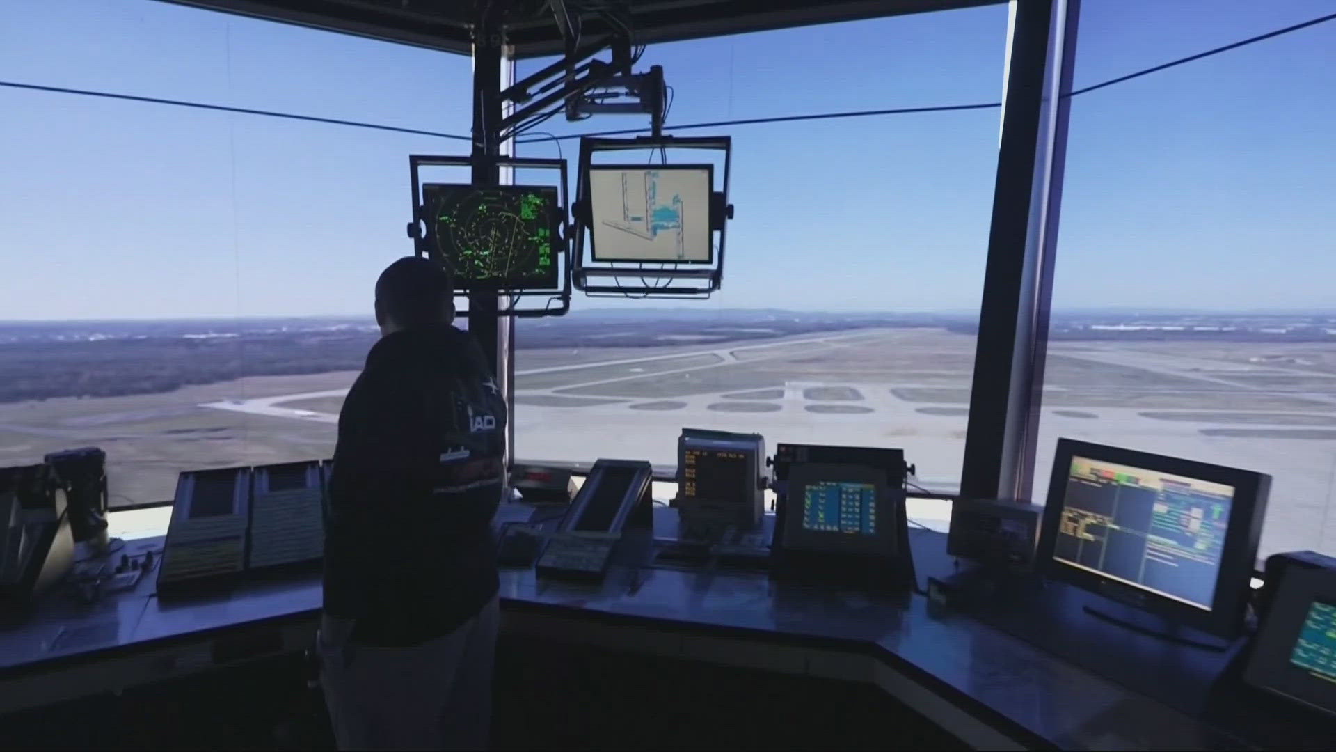 Trump begins firings of FAA air traffic control staff just weeks after