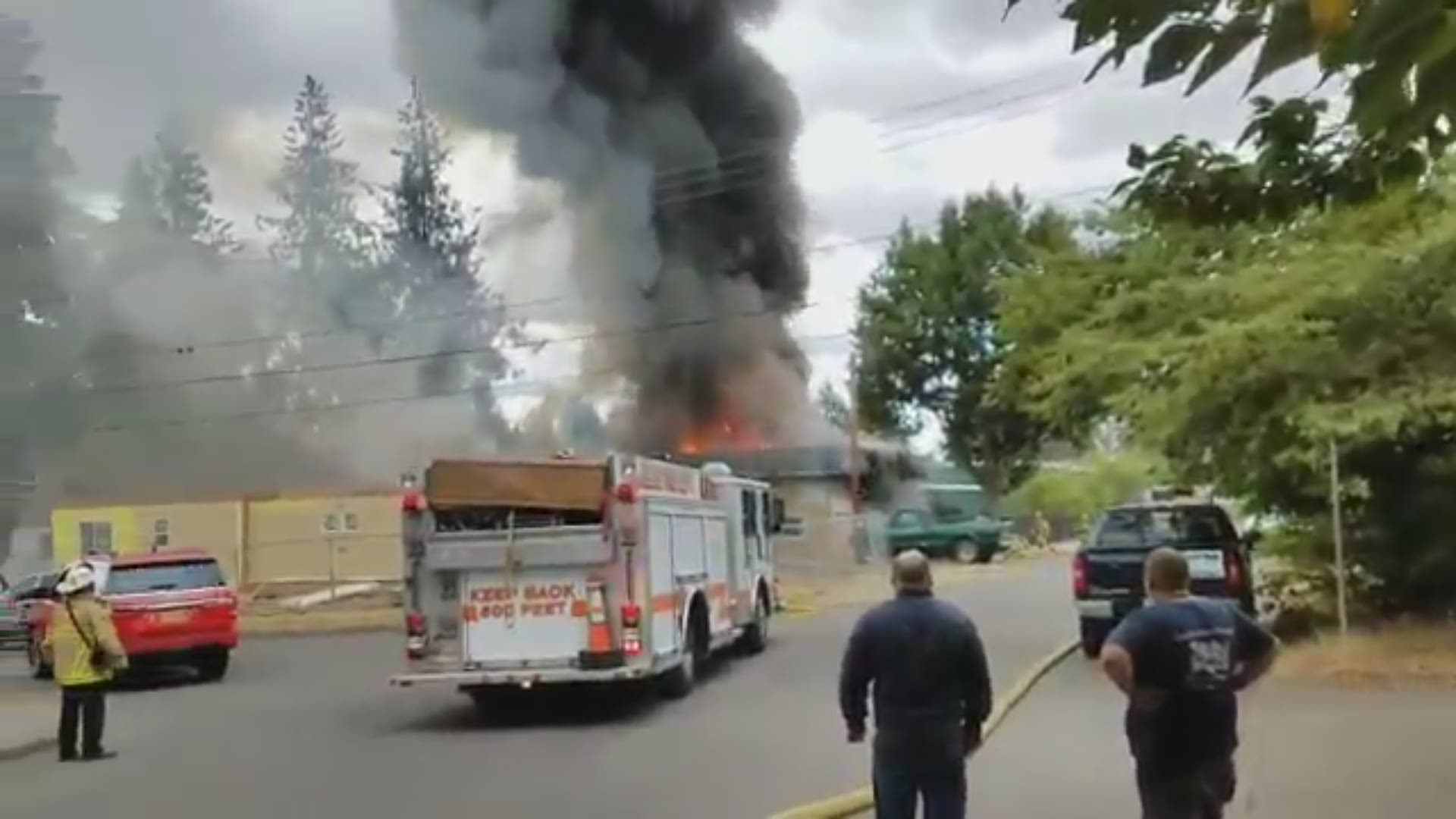 Fire at Forest Grove auto shop on Sept. 8, 2018. Video courtesy of Twitter user @VictorWKilo