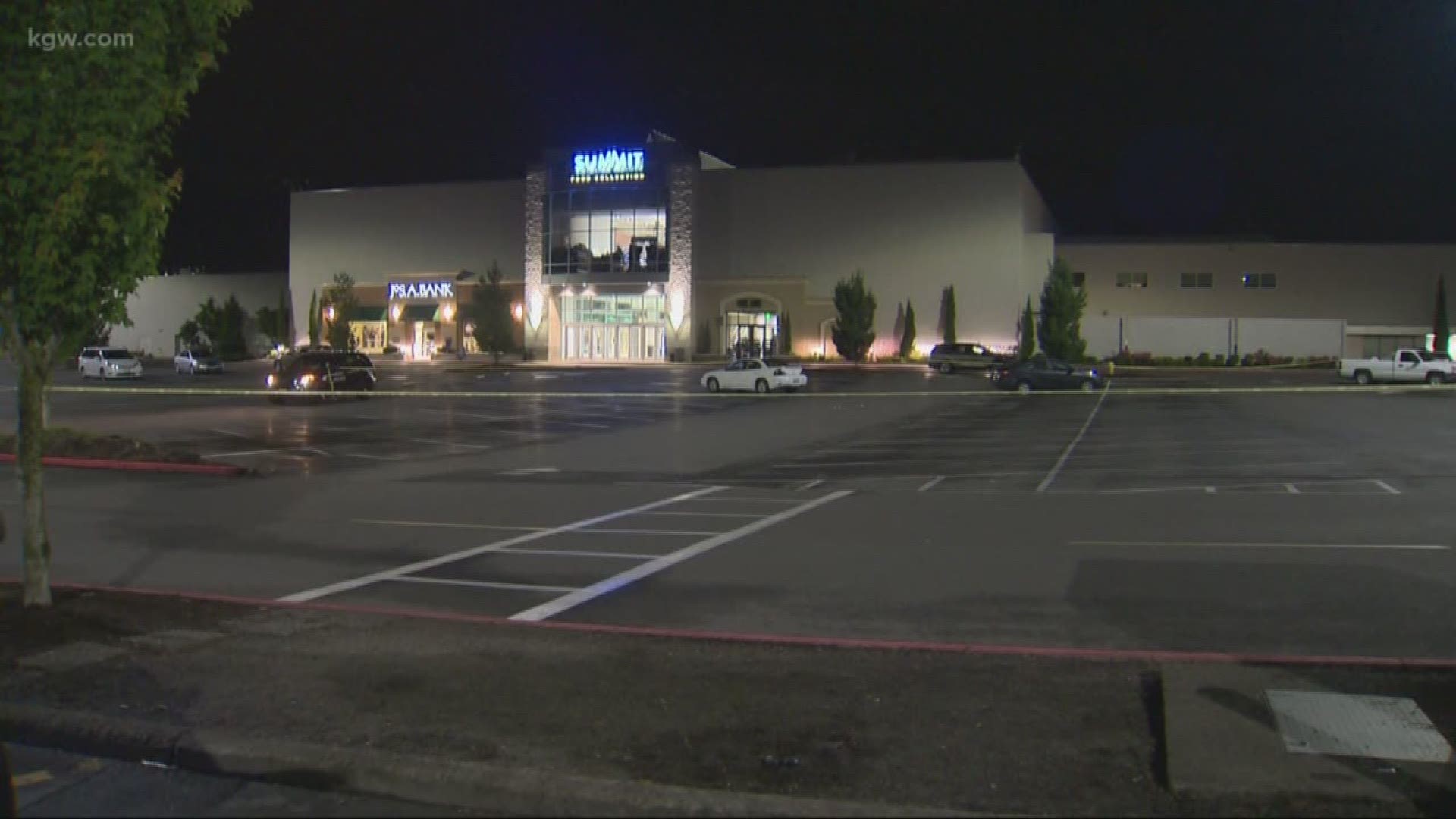Gunfire erupts in parking lot of Washington Square Mall
