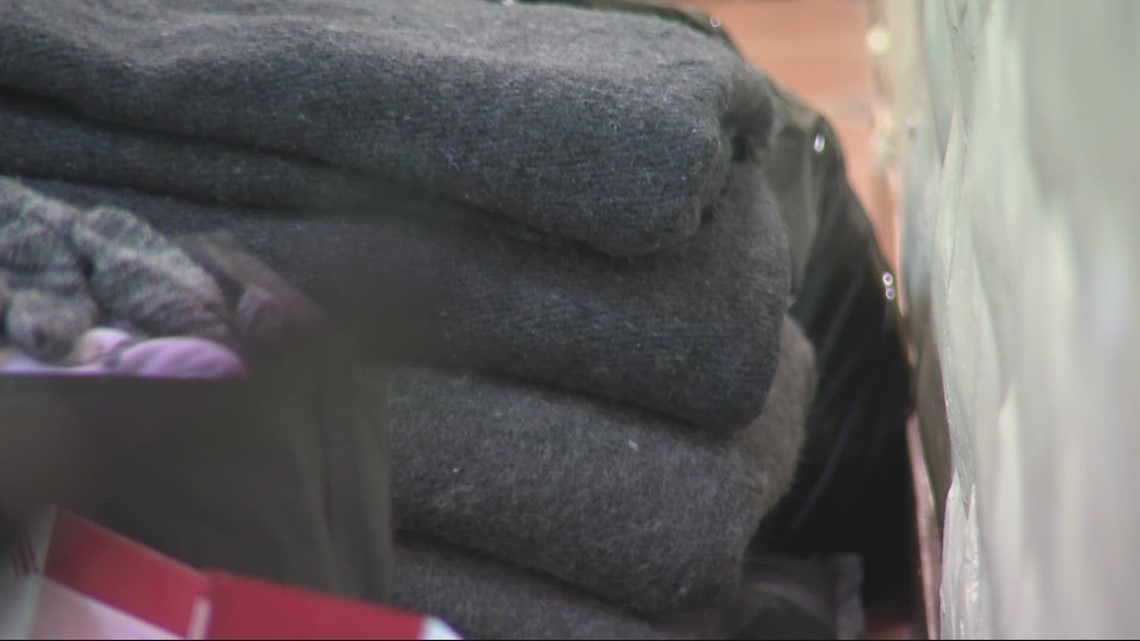 Warming shelters to open in Multnomah County ahead of freezing temperatures