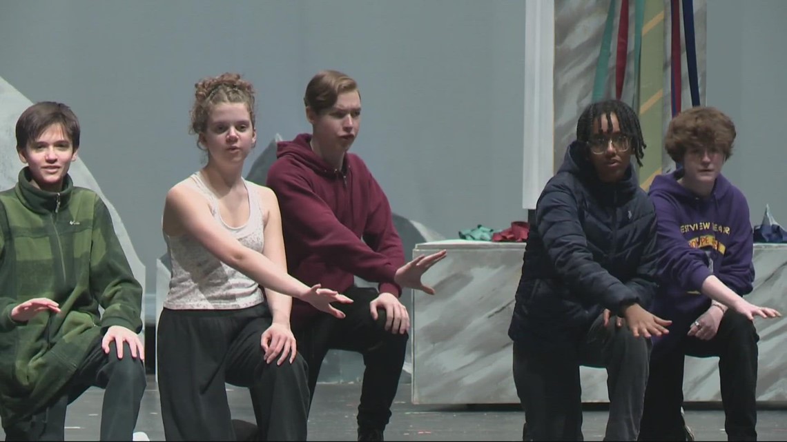 Beaverton high school first in Oregon to present production of Disney's Frozen