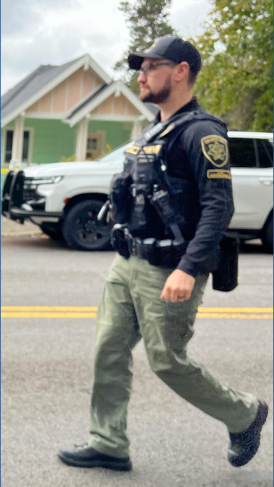 Armed suspect arrested after threatening to shoot others in Gresham ...