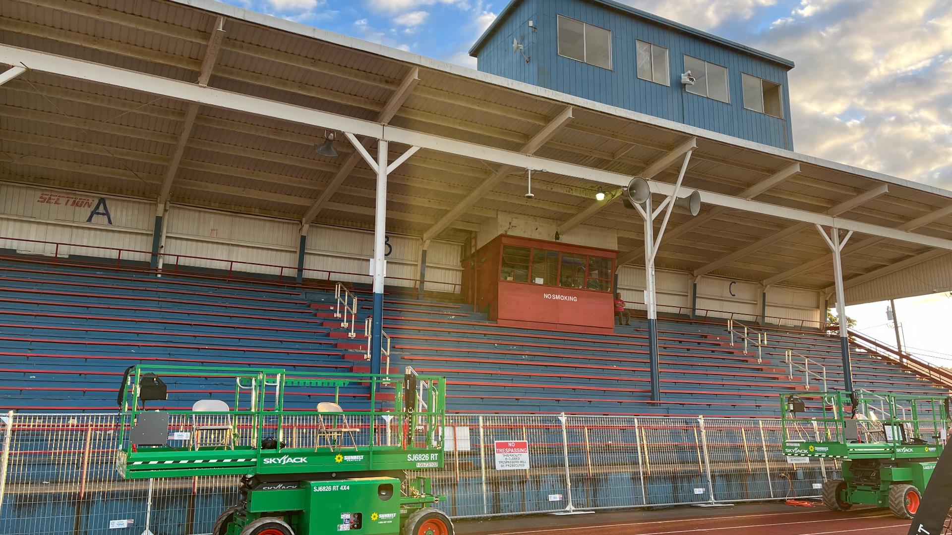 Small town Oregon high school seeking to win TMobile contest to
