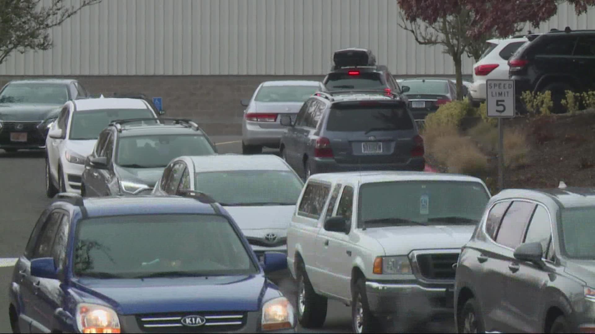 Finding a parking spot during the holidays can be downright stressful. KGW's Chris McGinness explains how to make it easier.