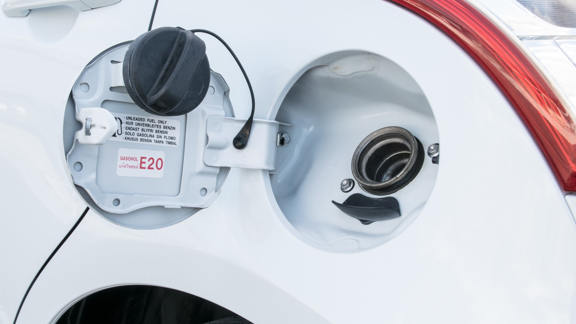 How to pump your own gas in Oregon