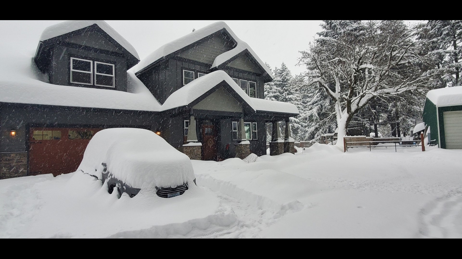 I84 closed between Troutdale and The Dalles due to snow